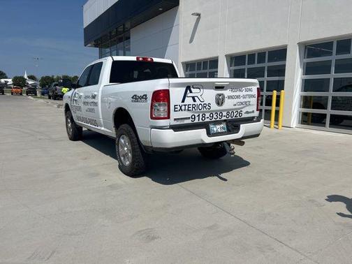 2022 RAM 2500 Big Horn Crew Cab 4x4 6'4' Box