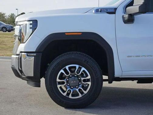 2026 GMC Sierra 3500 SLE