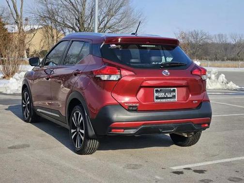 2019 Nissan Kicks SR