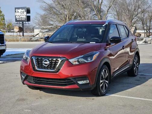 2019 Nissan Kicks SR