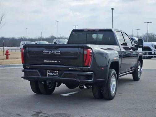 2026 GMC Sierra 3500 Denali
