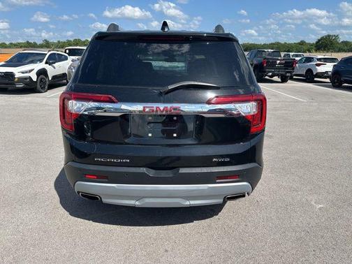 2023 GMC Acadia AWD SLT