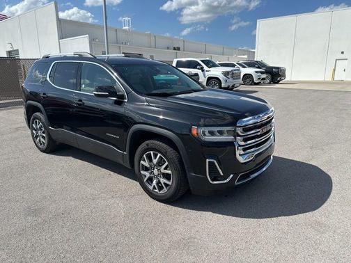 2023 GMC Acadia AWD SLT