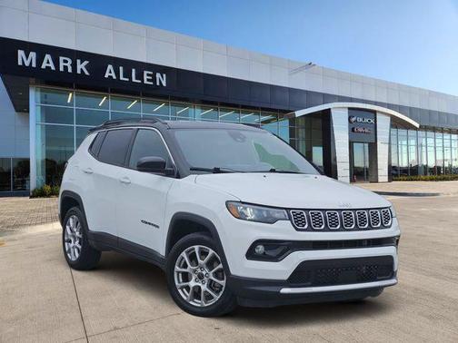 Bright White Clearcoat 2025 Jeep Compass Limited