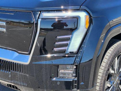 2025 GMC Sierra EV Max Range Denali