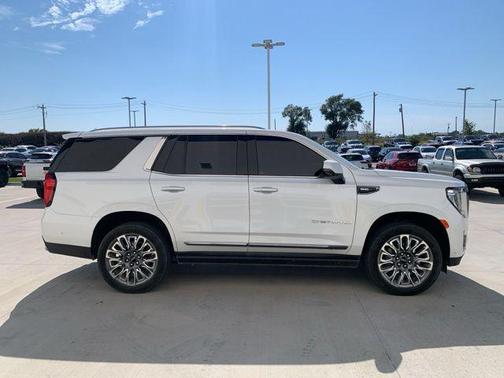 2024 GMC Yukon Denali Ultimate