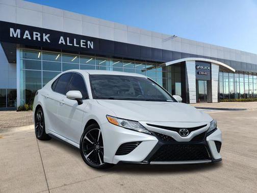 2020 Toyota Camry XSE