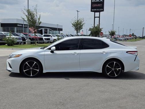 2020 Toyota Camry XSE