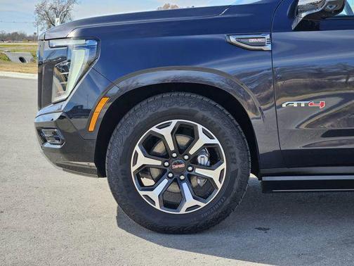 2026 GMC Yukon XL 4WD AT4