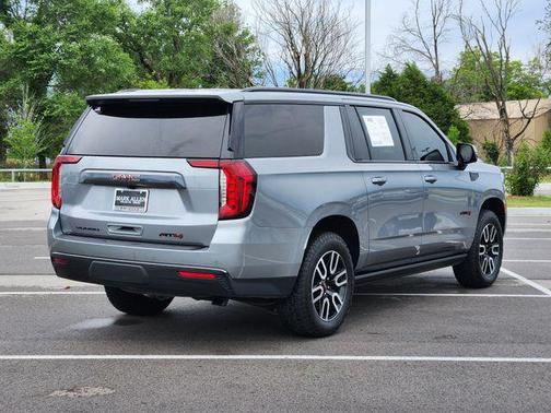 2023 GMC Yukon XL 4WD AT4