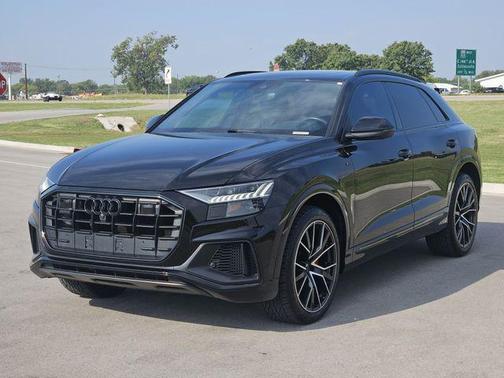 2021 Audi Q8 55 Premium Plus