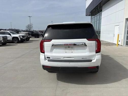 2024 GMC Yukon SLT
