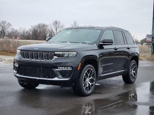 2023 Jeep Grand Cherokee Summit