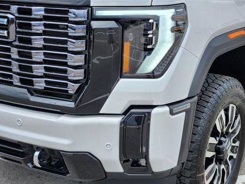 2025 GMC Sierra 2500 Denali Ultimate