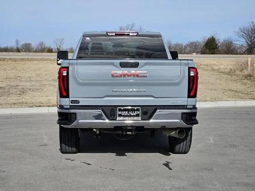2024 GMC Sierra 2500 SLT