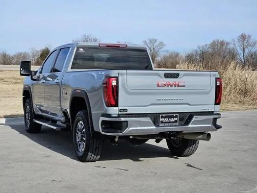 2024 GMC Sierra 2500 SLT