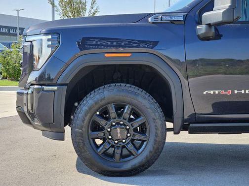 2025 GMC Sierra 2500 AT4