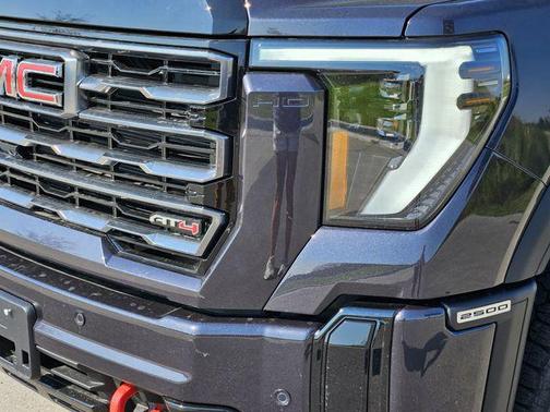 2025 GMC Sierra 2500 AT4