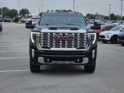 2024 GMC Sierra 2500 Denali