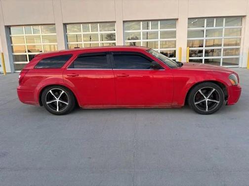 2007 Dodge Magnum Base