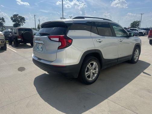 2022 GMC Terrain SLE