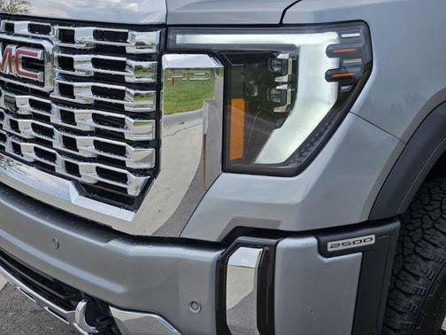 2025 GMC Sierra 2500 Denali