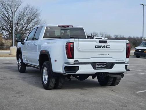 2026 GMC Sierra 3500 Denali