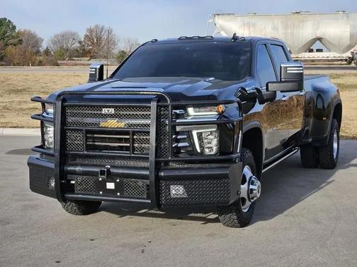 2022 Chevrolet Silverado 3500 High Country