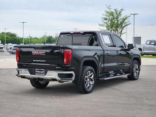 2022 GMC Sierra 1500 SLT
