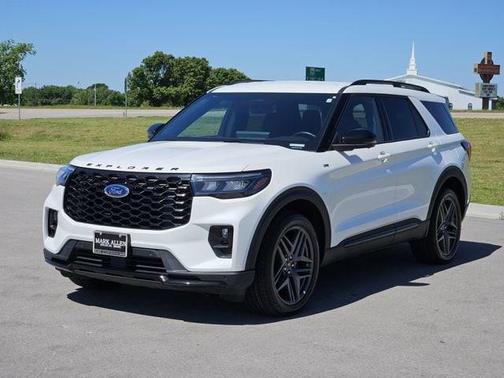 STAR WHITE MET TRI-COAT 2025 Ford Explorer ST-Line