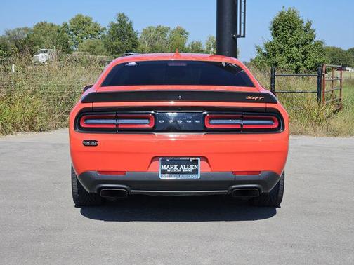 2016 Dodge Challenger SRT Hellcat