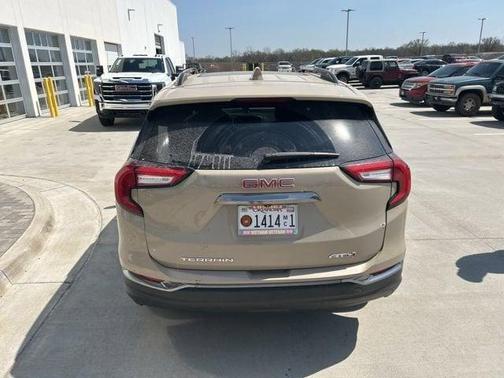 2023 GMC Terrain AWD AT4