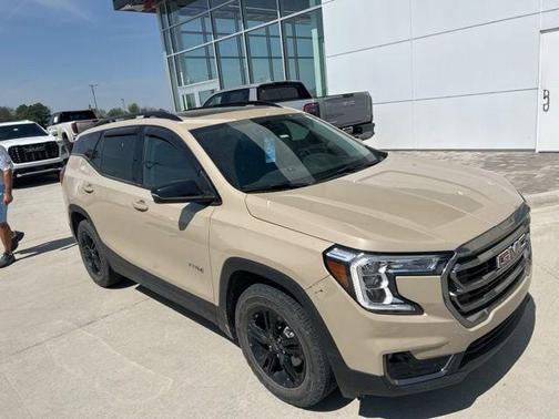 2023 GMC Terrain AWD AT4