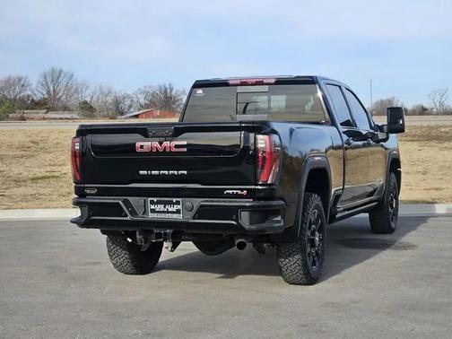 2026 GMC Sierra 2500 AT4