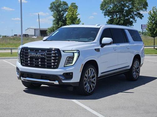 Glacier White Tricoat 2026 GMC Yukon XL Denali Ultimate