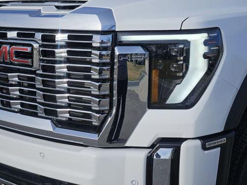 2026 GMC Sierra 3500 Denali