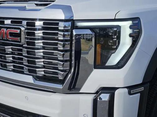 2026 GMC Sierra 3500 Denali