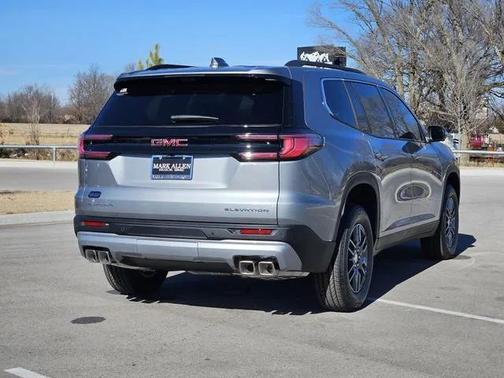 2026 GMC Acadia Elevation FWD