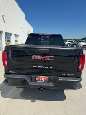 2023 GMC Sierra 1500 AT4X