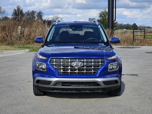 2022 Hyundai VENUE SEL