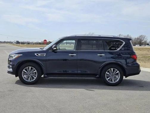 2024 INFINITI QX80 Luxe