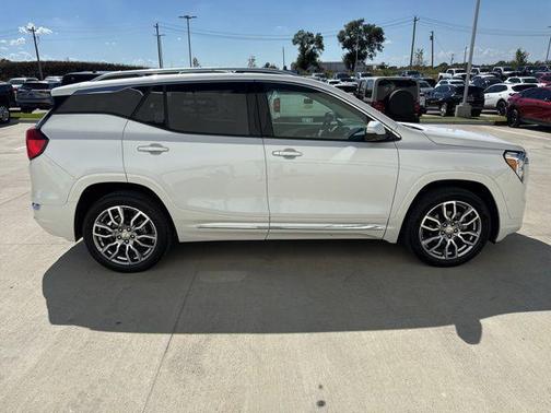 2022 GMC Terrain Denali