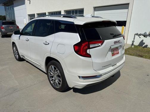 2022 GMC Terrain Denali