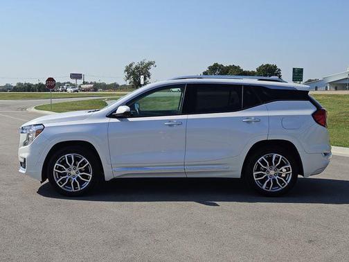 2022 GMC Terrain Denali