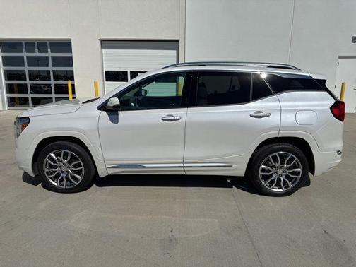2022 GMC Terrain Denali