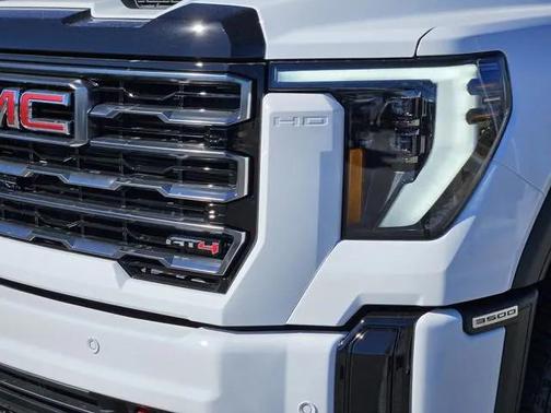 2026 GMC Sierra 3500 AT4