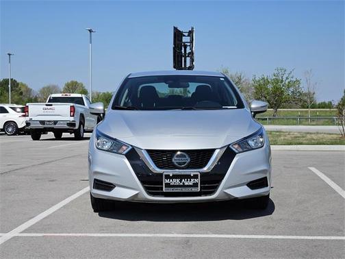 2020 Nissan Versa 1.6 SV