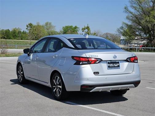 2020 Nissan Versa 1.6 SV
