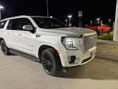 2023 GMC Yukon XL Denali