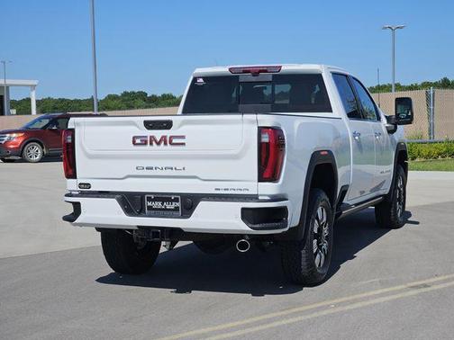2025 GMC Sierra 2500 Denali